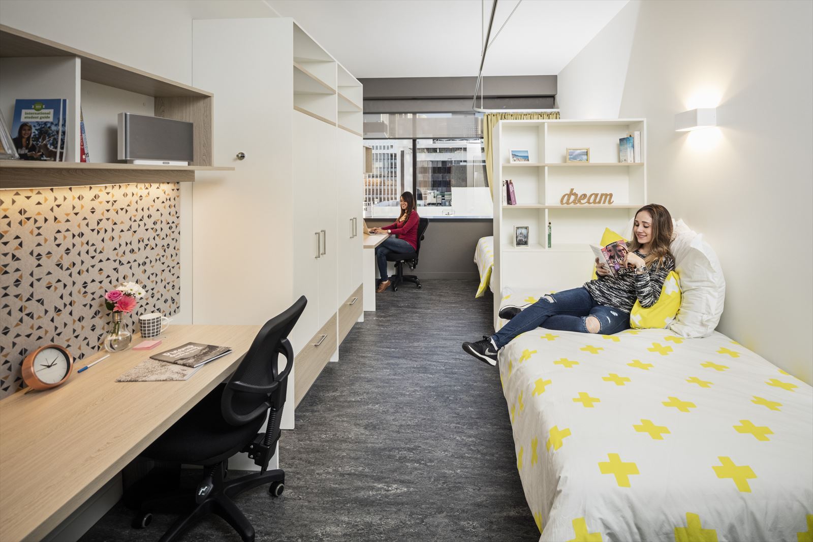 brisbane_student_apartments_twinshare_studio_room_R EnglishPedia